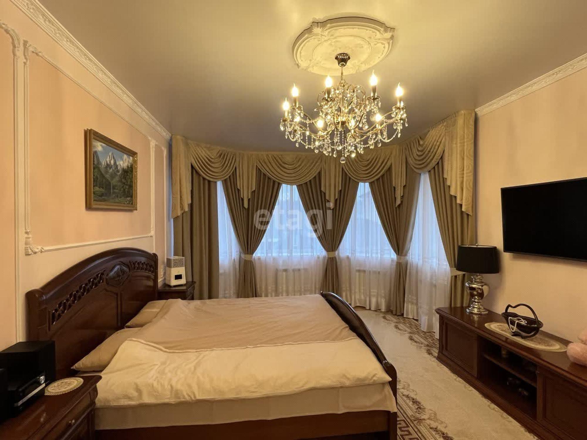 Купить дачу, дом, коттедж за 24 500 000 рублей на Первая, 3