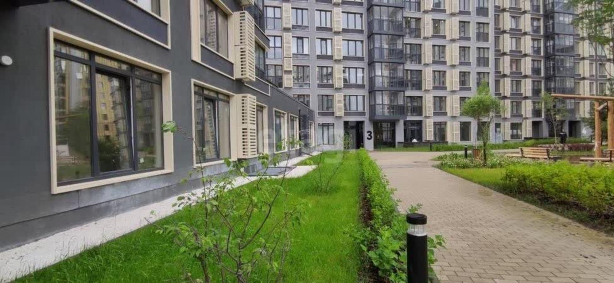 Купить студию за 5 100 000 рублей на Сергея Джанбровского, 17