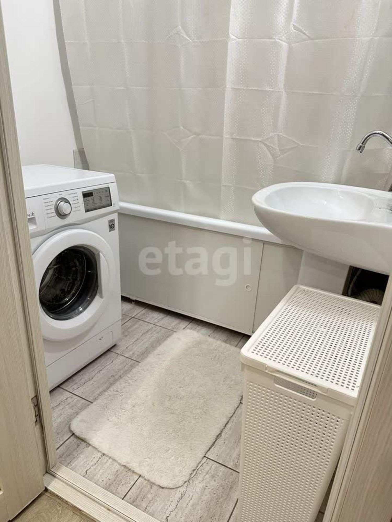 Купить квартиру за 10 300 000 рублей на Анатолия Муранова, 12