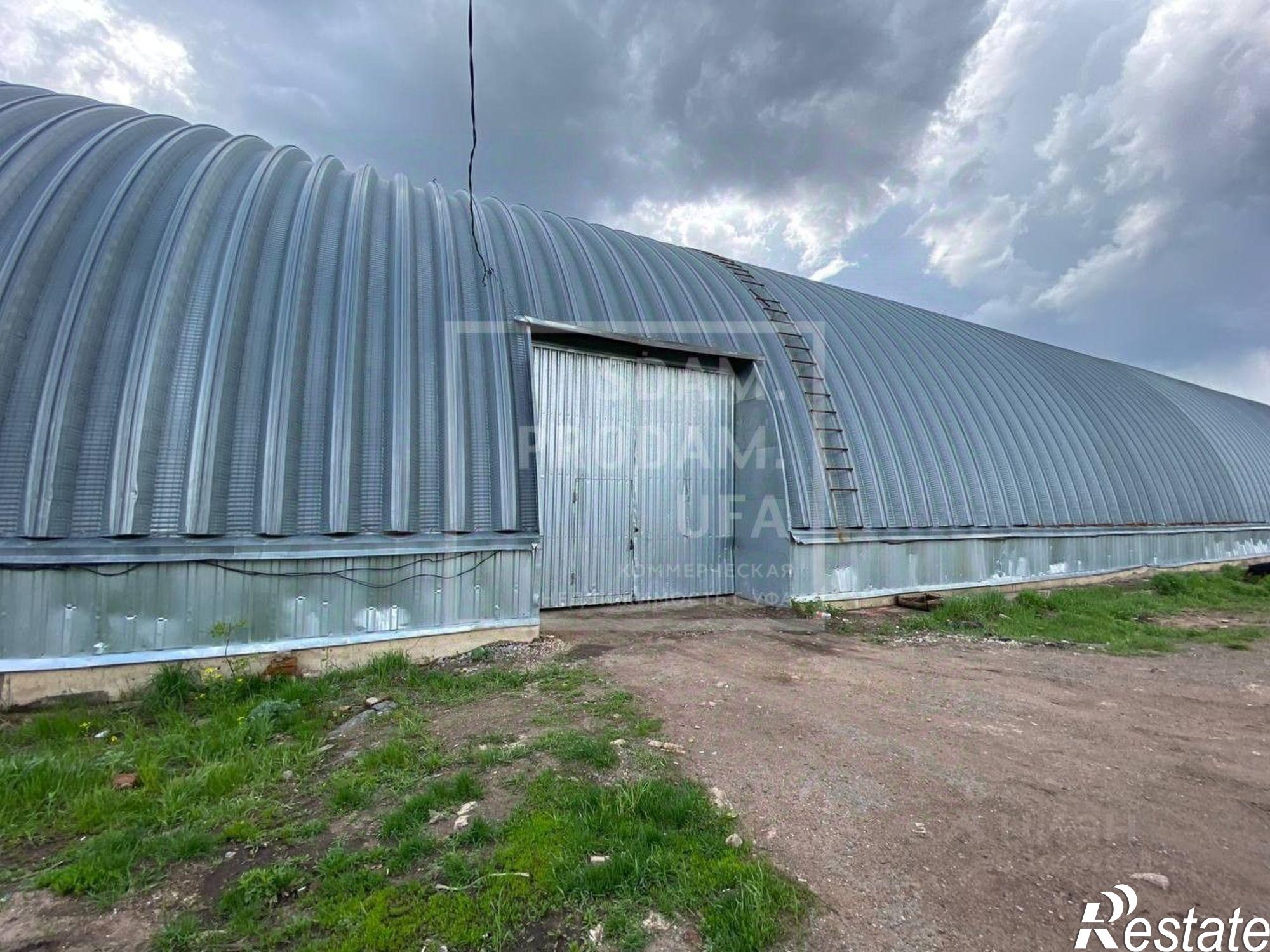 Сдать складское помещение за 60 000 рублей на Ландшафтная улица