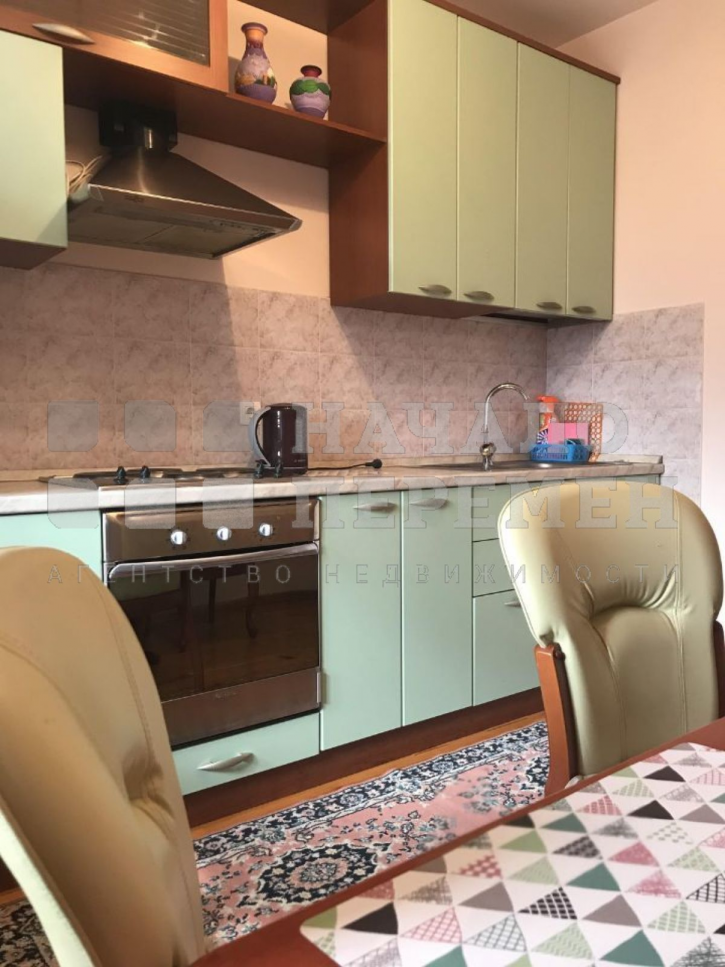 3-комн квартира Крылова ул, 48