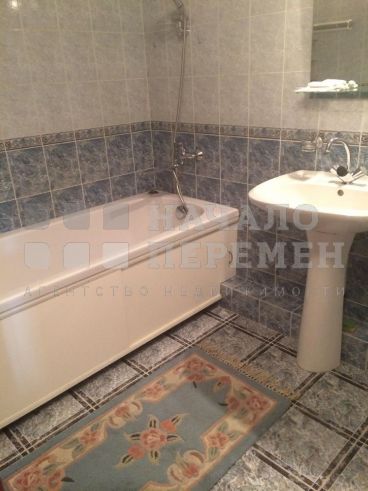 3-комн квартира Крылова ул, 48