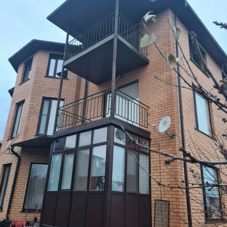 2-комн квартира Городская ул, 7