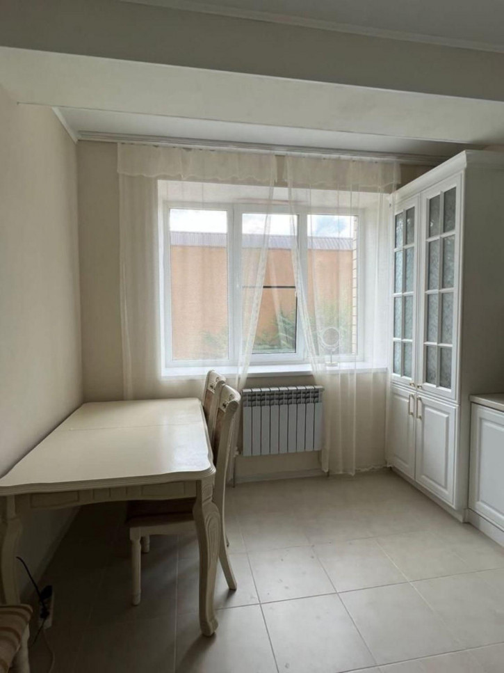 3-комн квартира Власова ул, 4