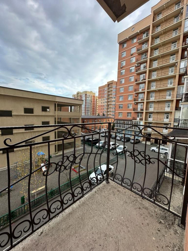 2-комн квартира Бунимовича ул, 15к2