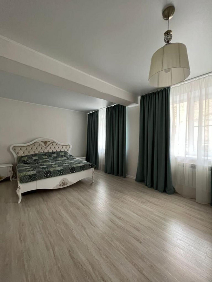 3-комн квартира Власова ул, 4