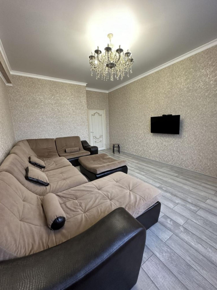 2-комн квартира Пестова ул, 3