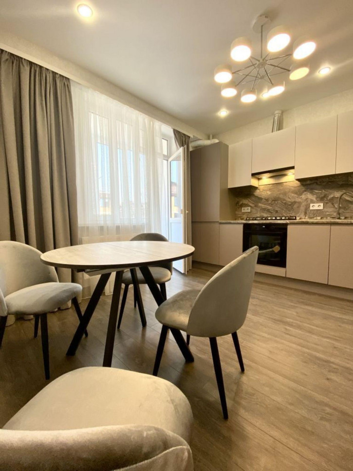 2-комн квартира Березовый пер, 13к4