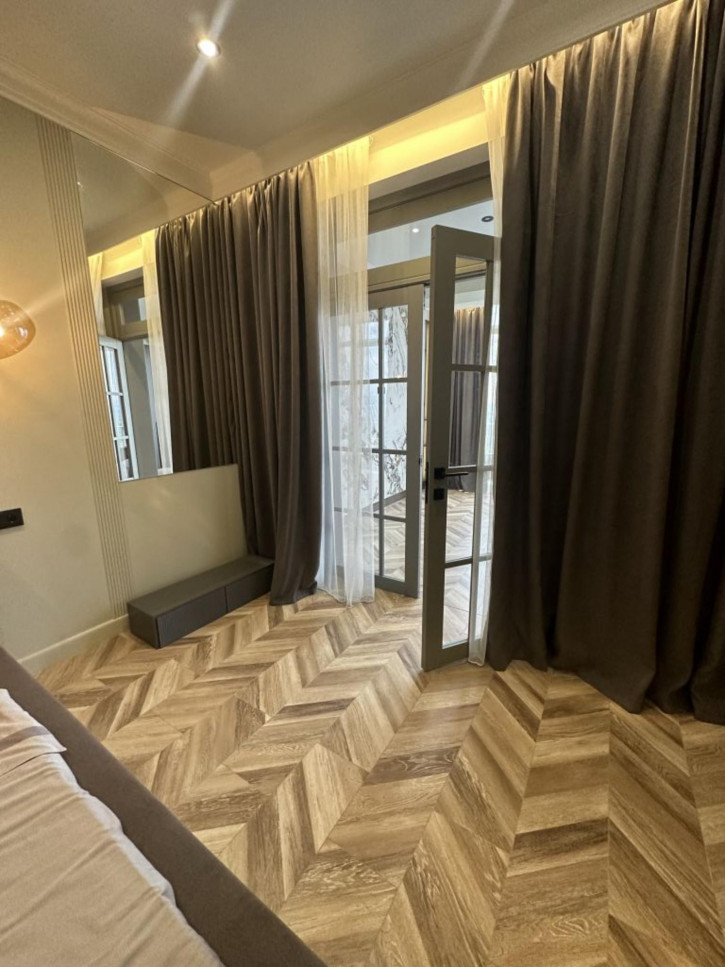 2-комн квартира Адмиральского ул, 1а