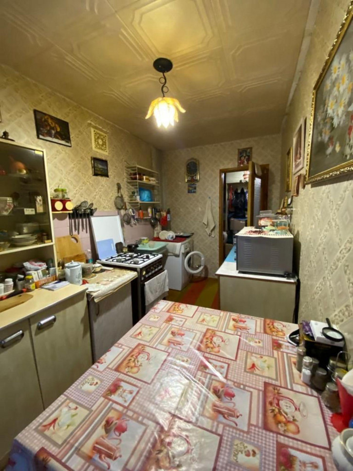 2-комн квартира Ермолова ул, 147