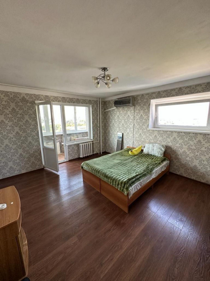 2-комн квартира Октябрьская ул, 422