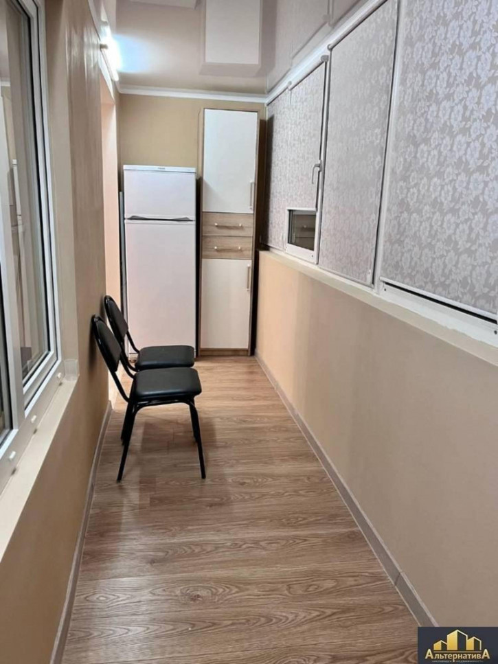 2-комн квартира Жуковского ул.
