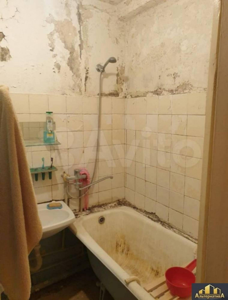 4-комн квартира Жмакина ул.