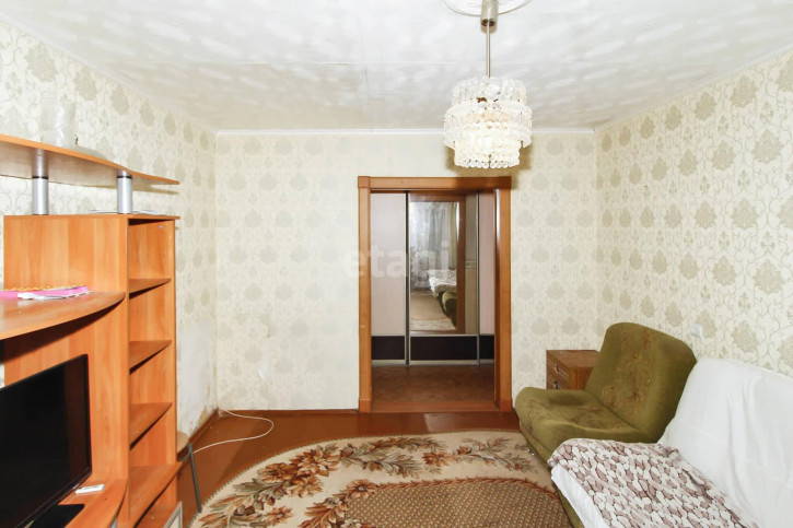 2-комн квартира Барнаульская, 42