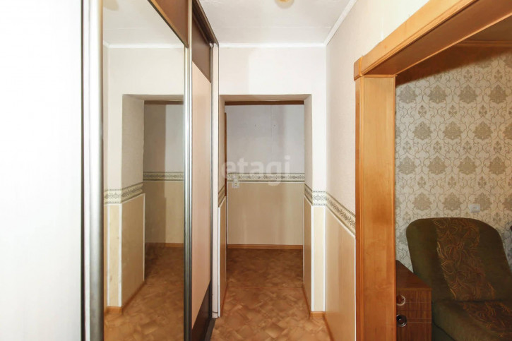 2-комн квартира Барнаульская, 42
