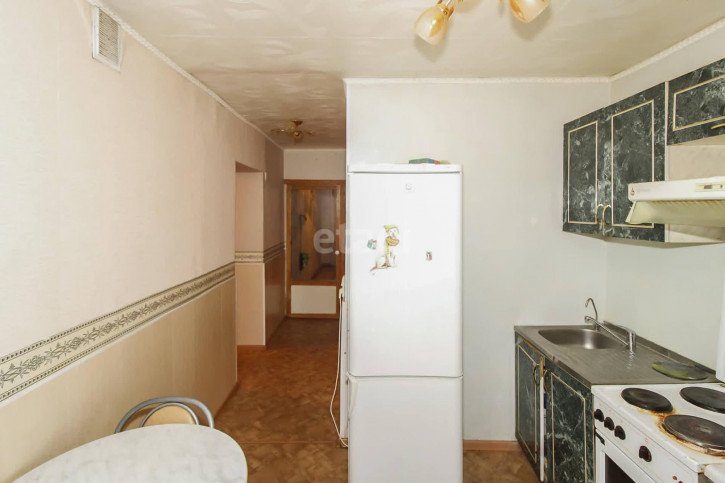 2-комн квартира Барнаульская, 42