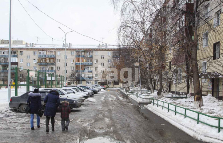 2-комн квартира Коммунаров, 5