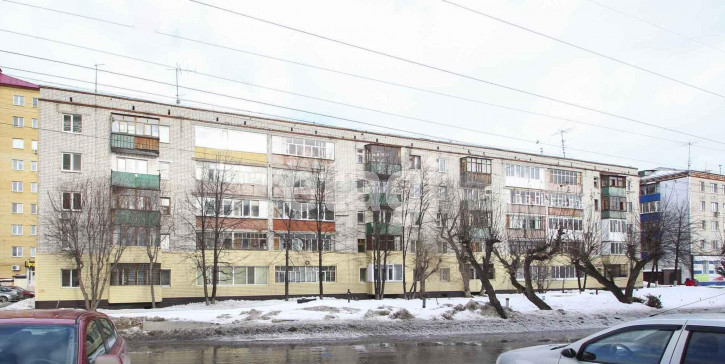 2-комн квартира Коммунаров, 5
