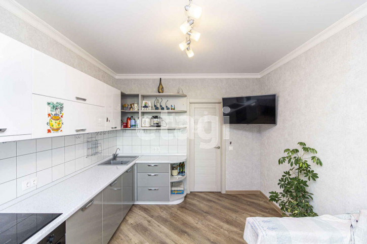 3-комн квартира Таврическая, 9/5