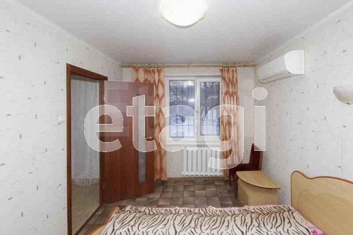3-комн квартира Флотская, 15