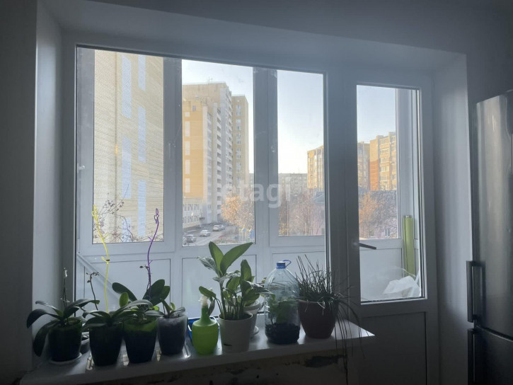 2-комн квартира Щорса, 10