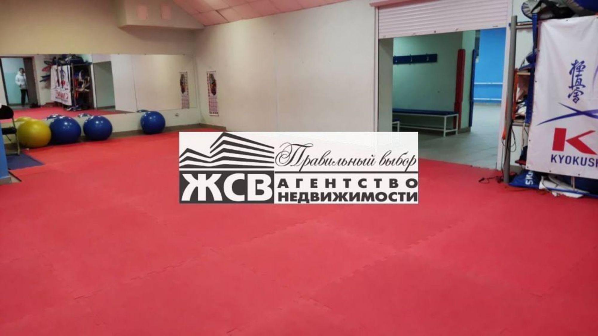 Купить помещение свободного назначения за 5 900 000 рублей на Учительская ул, 12