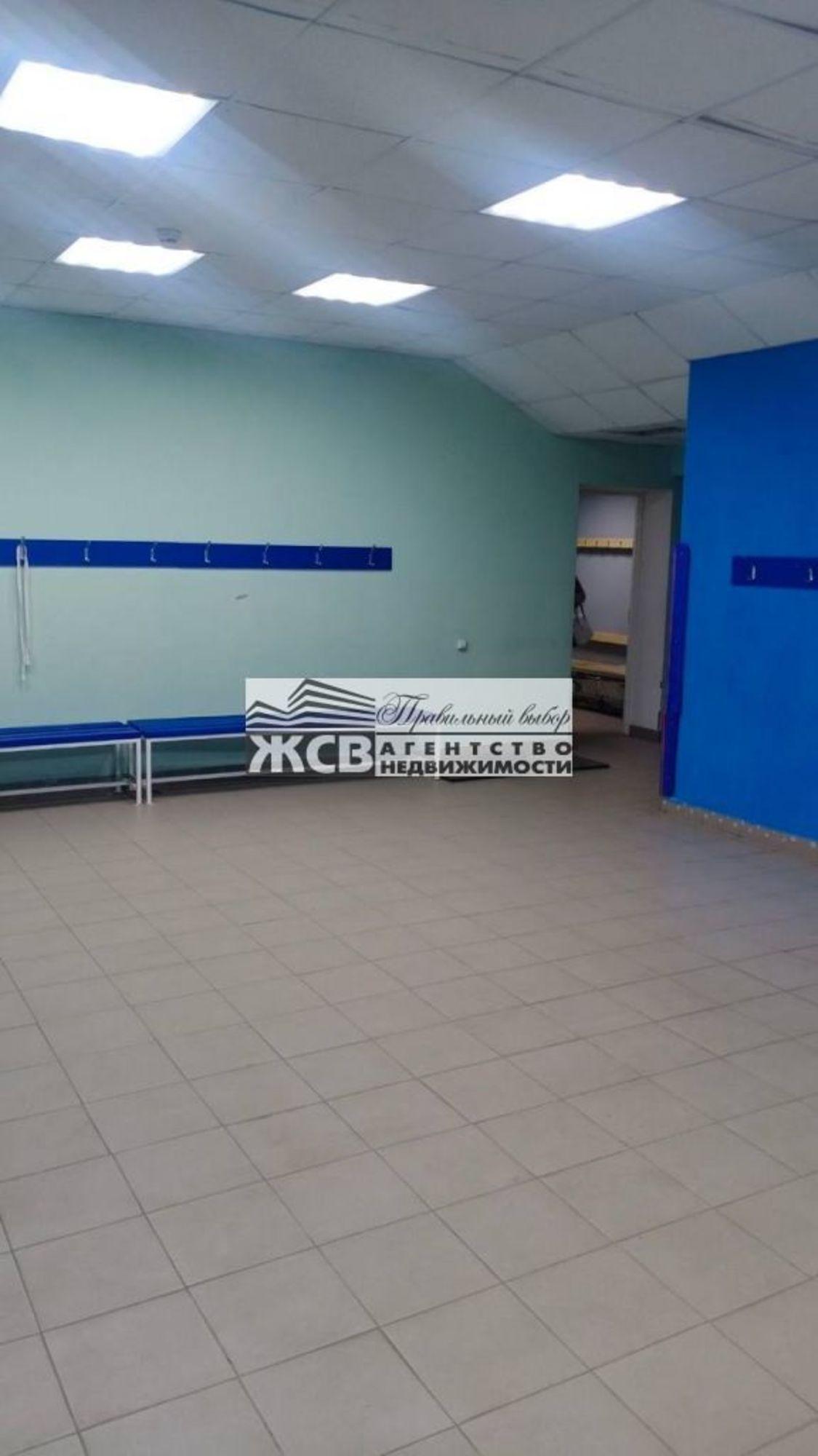 Купить помещение свободного назначения за 5 900 000 рублей на Учительская ул, 12
