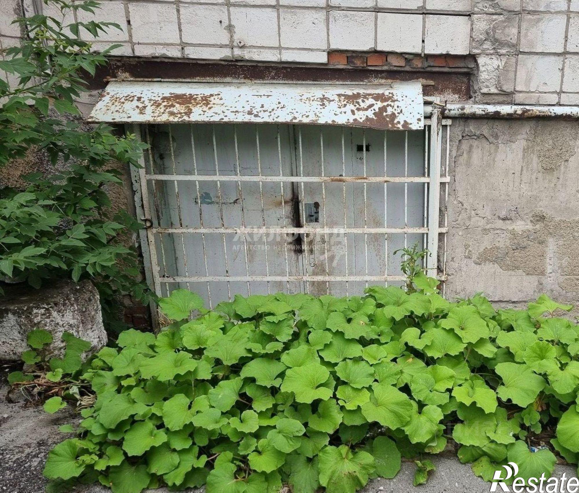 Купить складское помещение за 10 000 300 рублей на улица Бориса Богаткова, 268