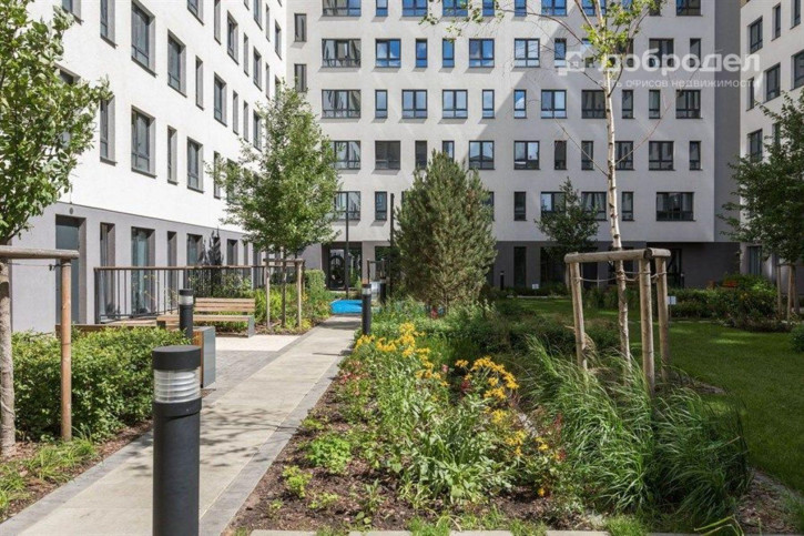 2-комн квартира в новом доме ул. Академика Ландау, 9