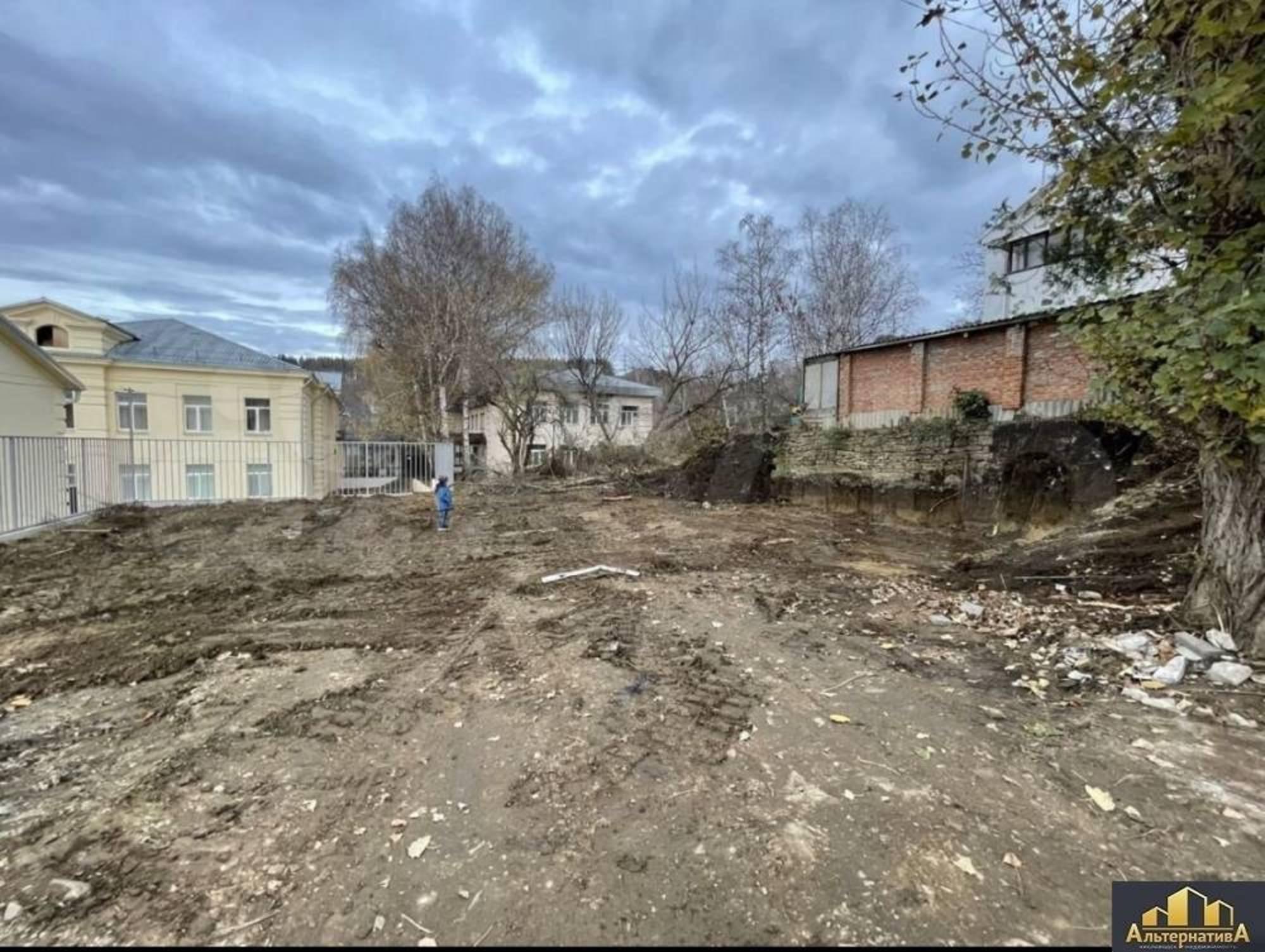 Купить землю, земельный участок за 30 000 000 рублей на Гайдара ул.