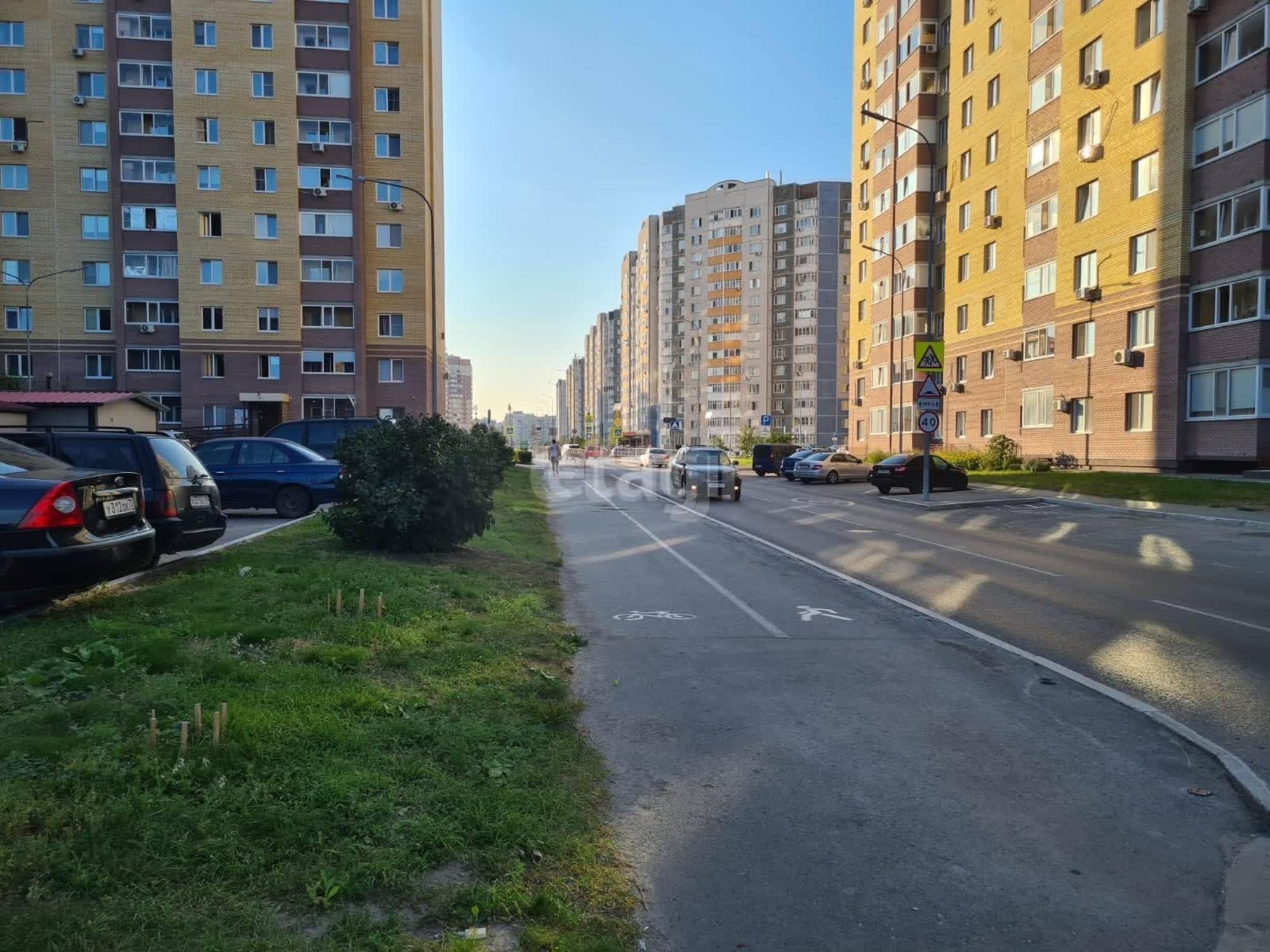 Сдать торговое помещение за 31 000 рублей на Линейная 13