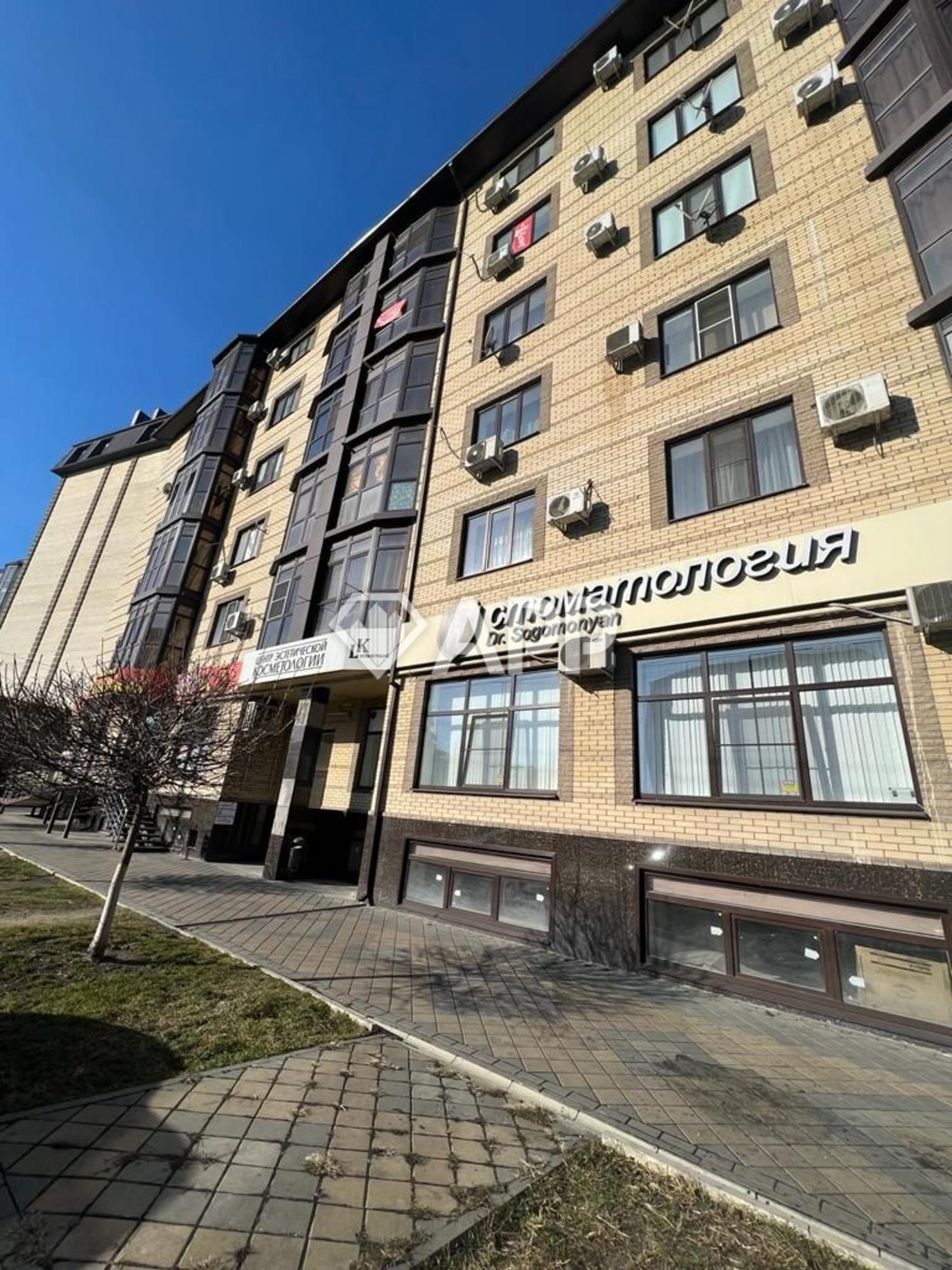 Купить помещение свободного назначения за 4 508 500 рублей на ул Ефремова, 148