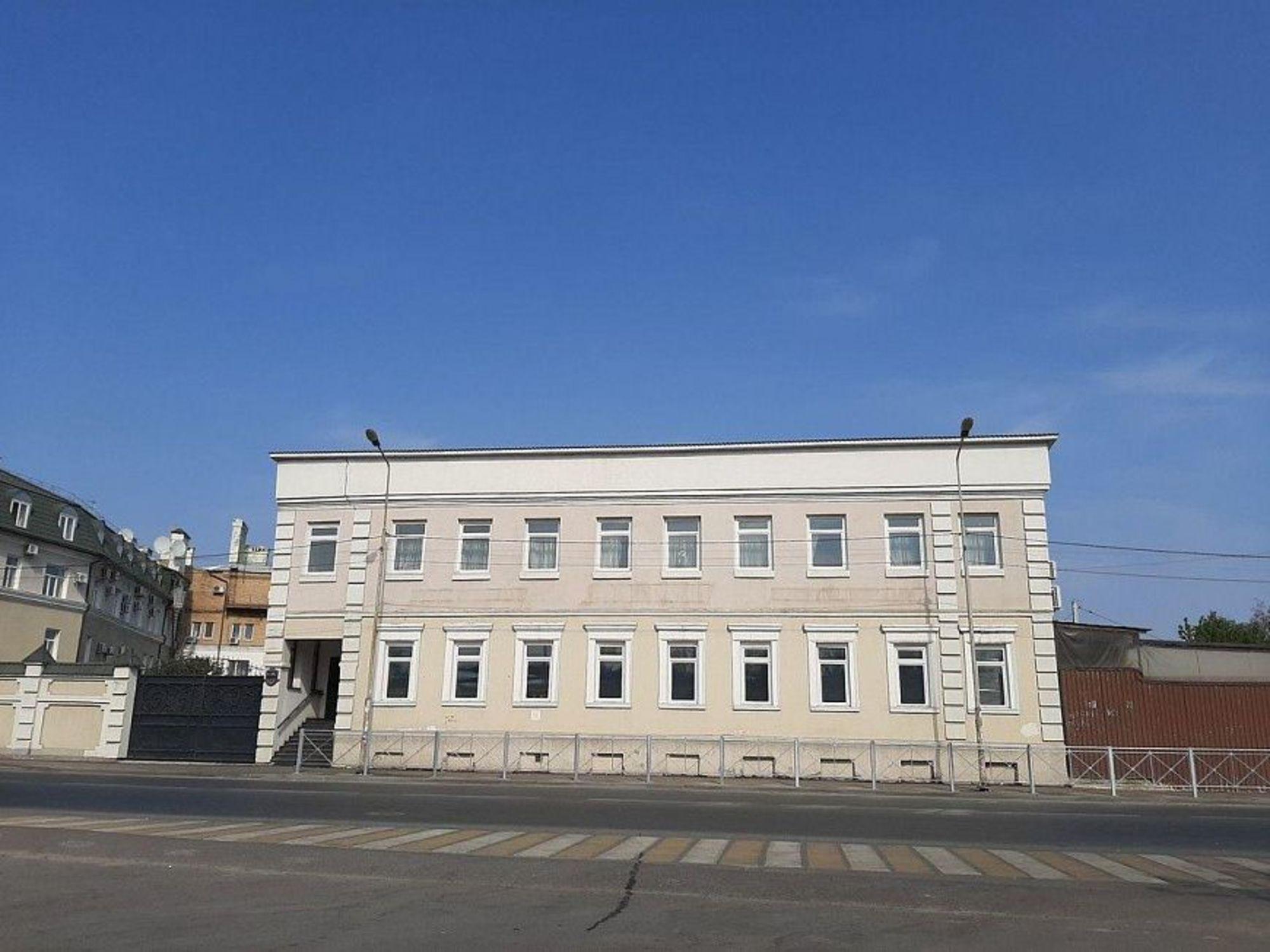 Купить помещение свободного назначения за 120 000 000 рублей на ул Нариманова, 15А