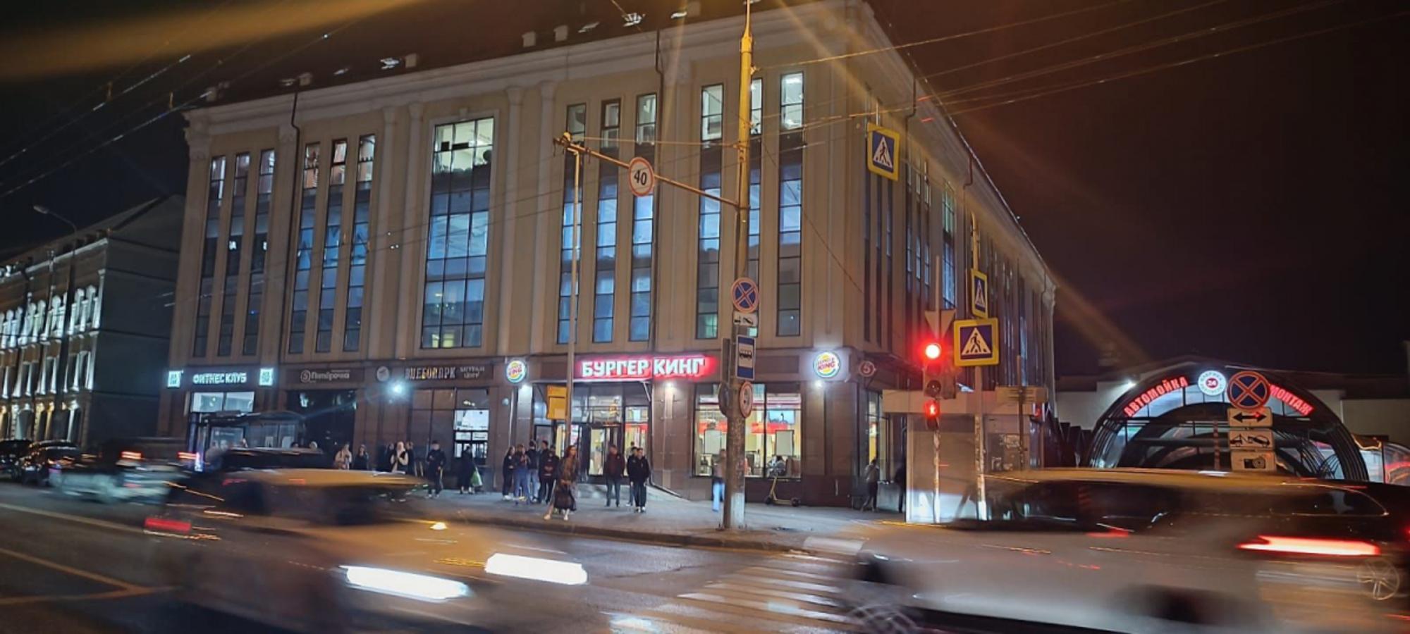 Купить торговое помещение за 600 000 000 рублей на ул Московская, 48