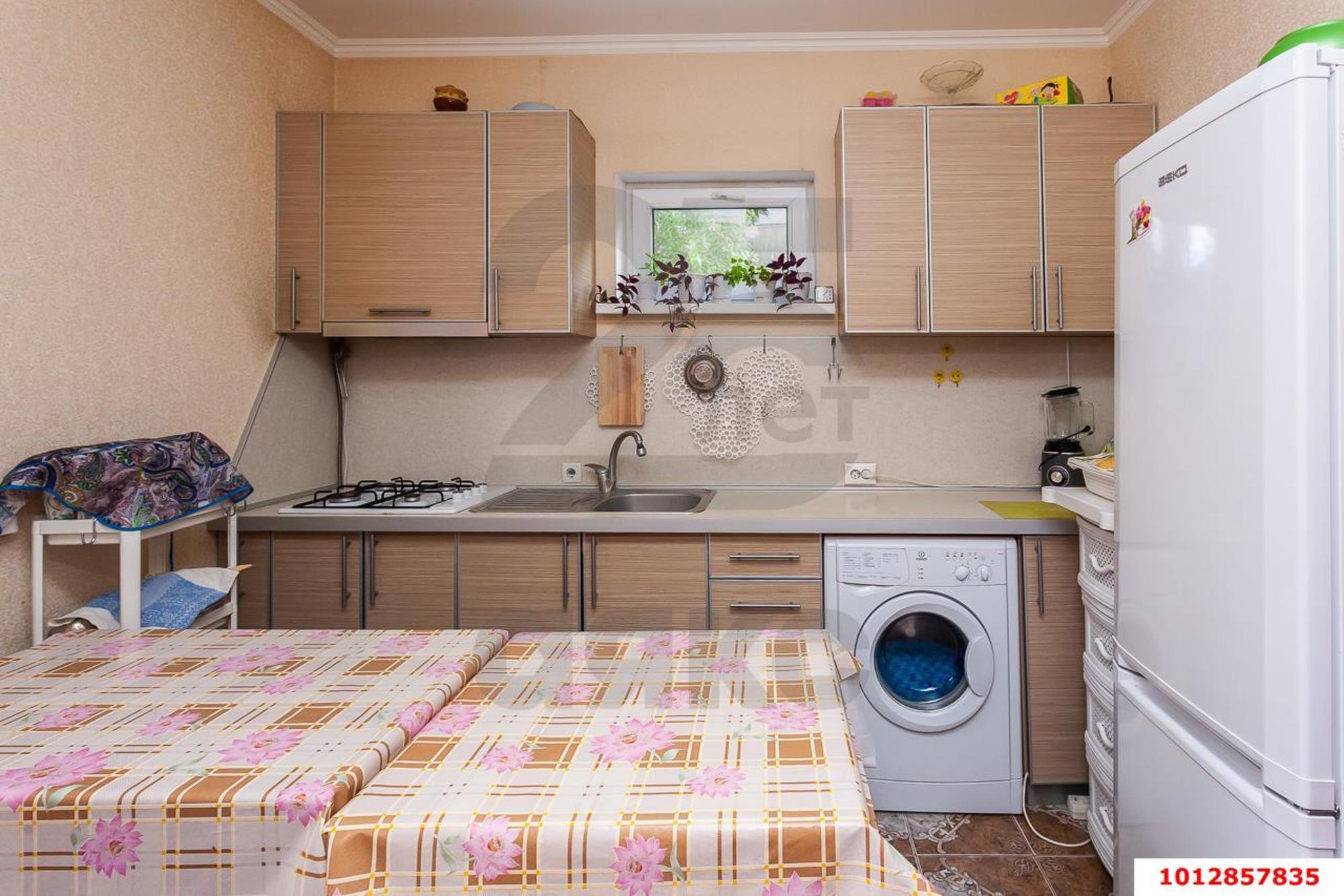 Купить дачу, дом, коттедж за 2 850 000 рублей на Карасунская, 26