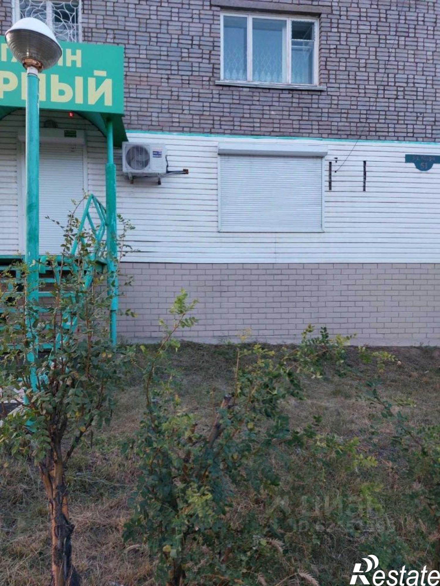 Купить торговое помещение за 12 000 100 рублей на улица Мира, 51