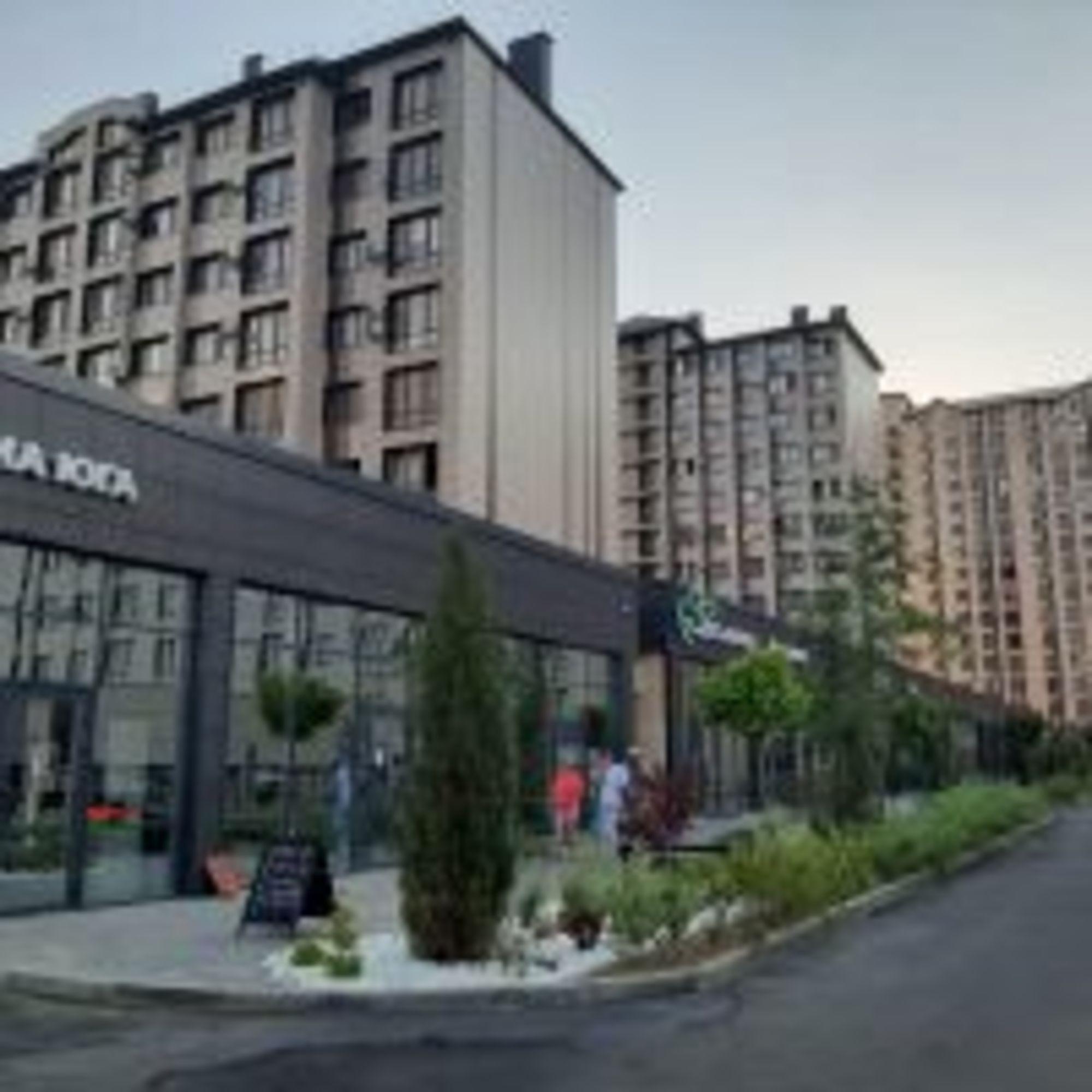Сдать торговое помещение за 95 700 рублей на Береговая ул, 1/8