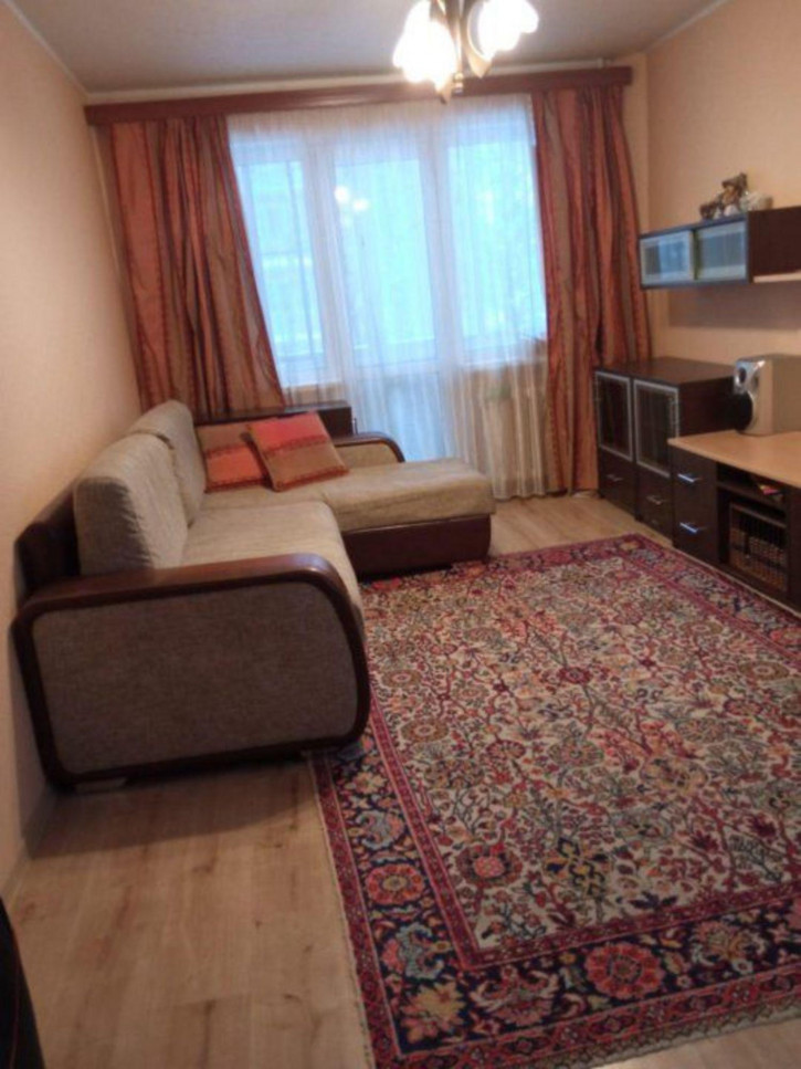 2-комн квартира Балакирева ул, 37Б