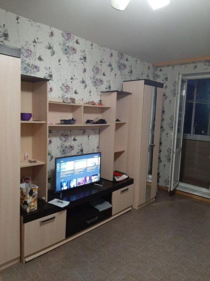 1-комн квартира Почаевская ул, 30