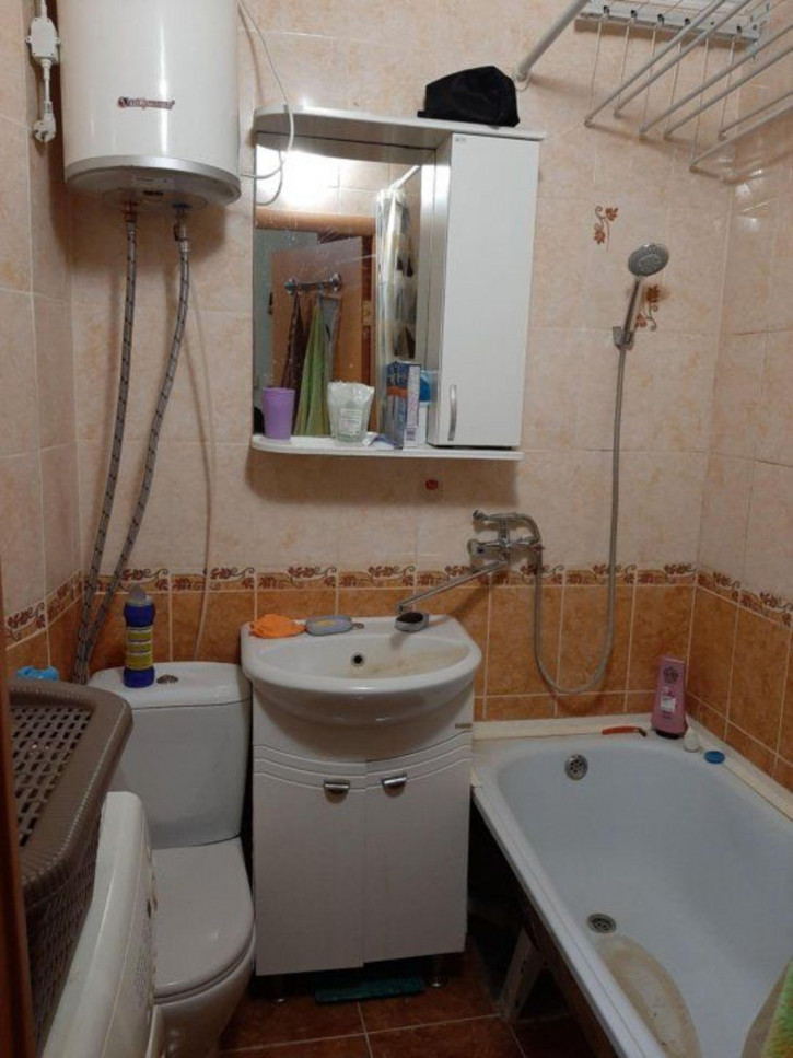 1-комн квартира Почаевская ул, 30