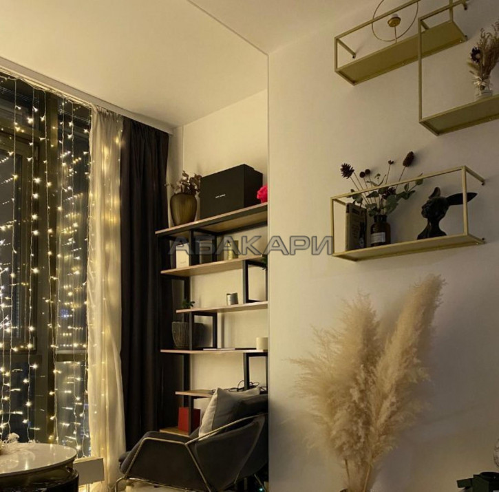 2-комн квартира улица Авиаторов, 4Г