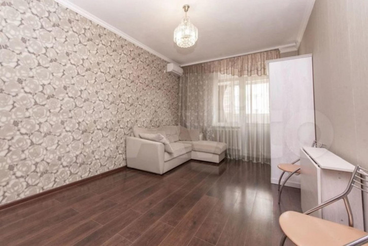 1-комн квартира Комарова улица, 101