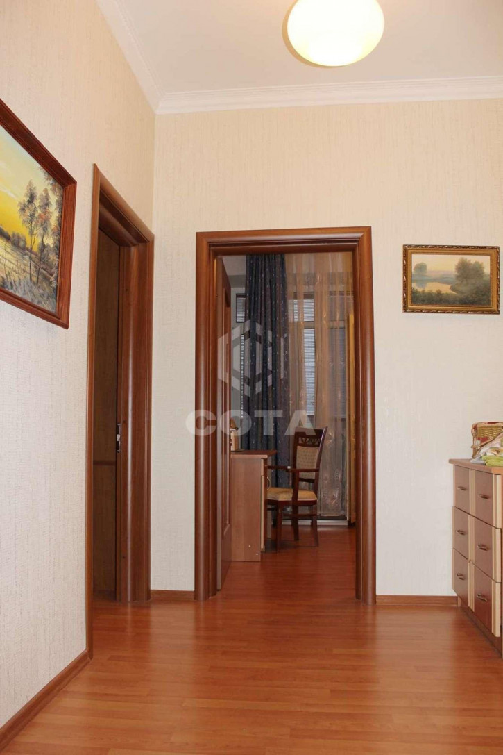 4-комн квартира Таранченко улица, 29б