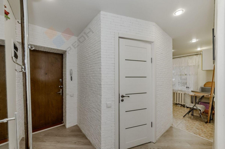 2-комн квартира Славянская ул, 81