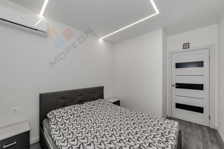 2-комн квартира Цезаря Куникова ул, 24к2