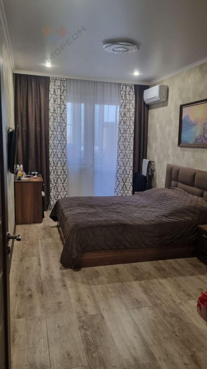 3-комн квартира Командорская ул, 5