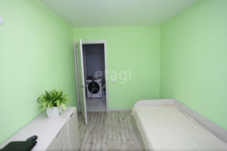 3-комн квартира Венеция мкр., 26
