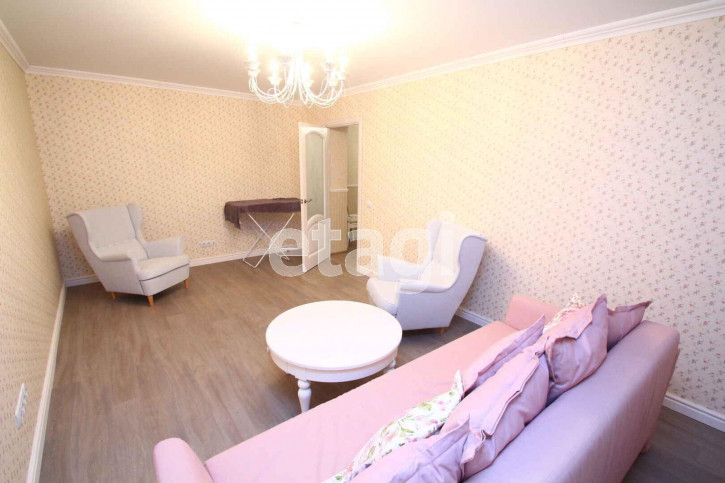 2-комн квартира Венеция мкр., 44