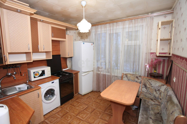 2-комн квартира Шагова, 213