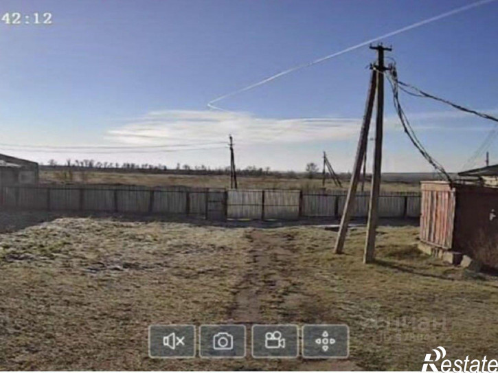 Отдельное здание Богучарский район, Радченское сельское поселение, село Радченское, Тени